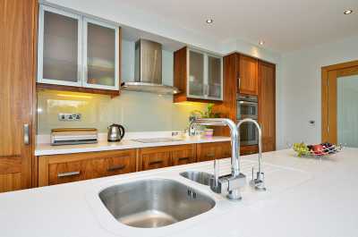 Oak & White Bespoke Kitchen